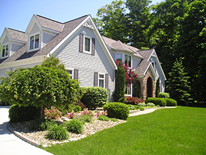 Landscapers and Lawncare Services in North Lakewood, WA